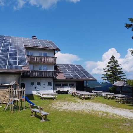 Готель Planinski Dom Vrhe Trbovlje Екстер'єр фото